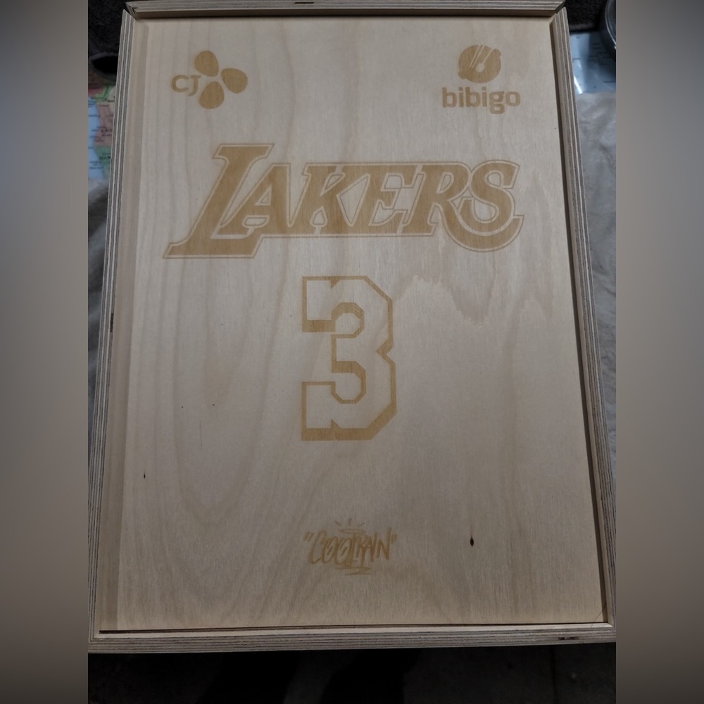 Lakers Wooden Box and Bag